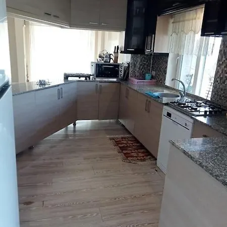 Muhtesem Havuzlu *