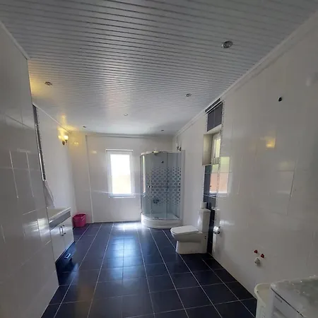 Muhtesem Havuzlu Villa *