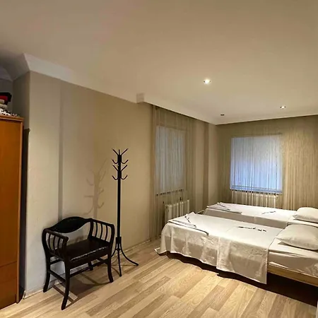Muhtesem Havuzlu Seferihisar