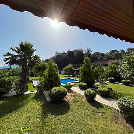 Muhtesem Havuzlu Villa Seferihisar